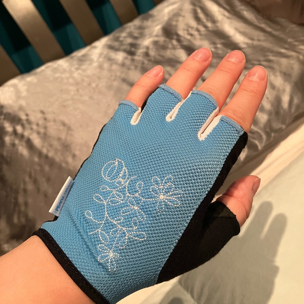 Pearl Izumi Blue and Black Fingerless Cycling Gloves